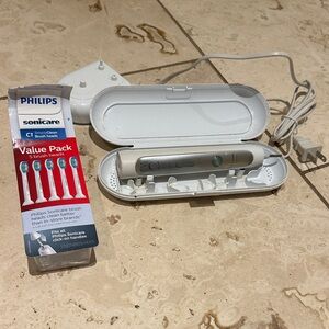 Philips Sonicare White Electric Toothbrush Set